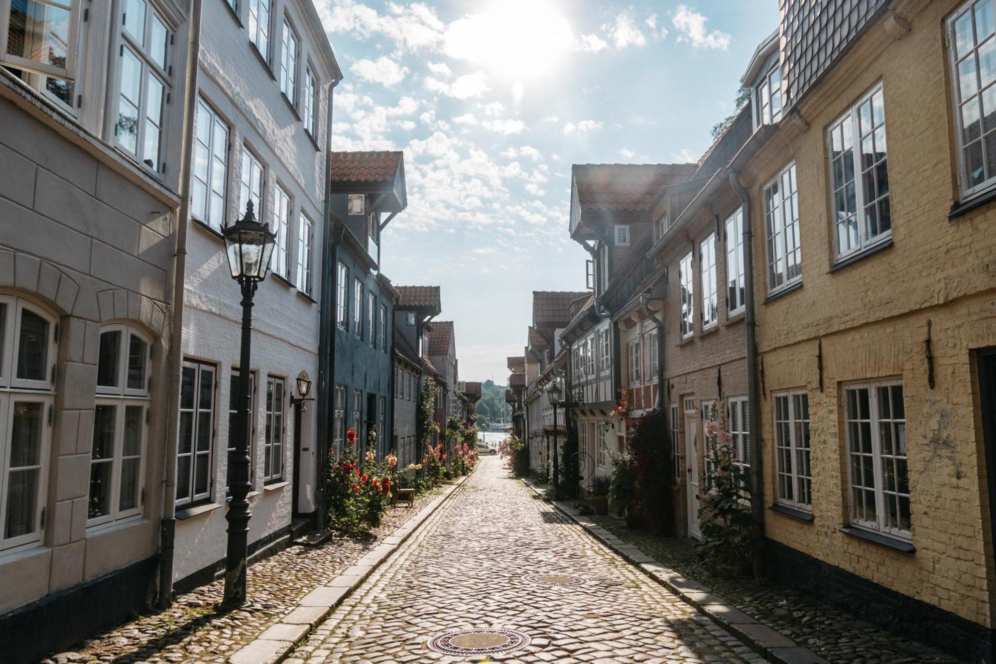 Grosses Apartment Mit 2 Balkonen Zentral Am Nordertor Flensburg Dış mekan fotoğraf