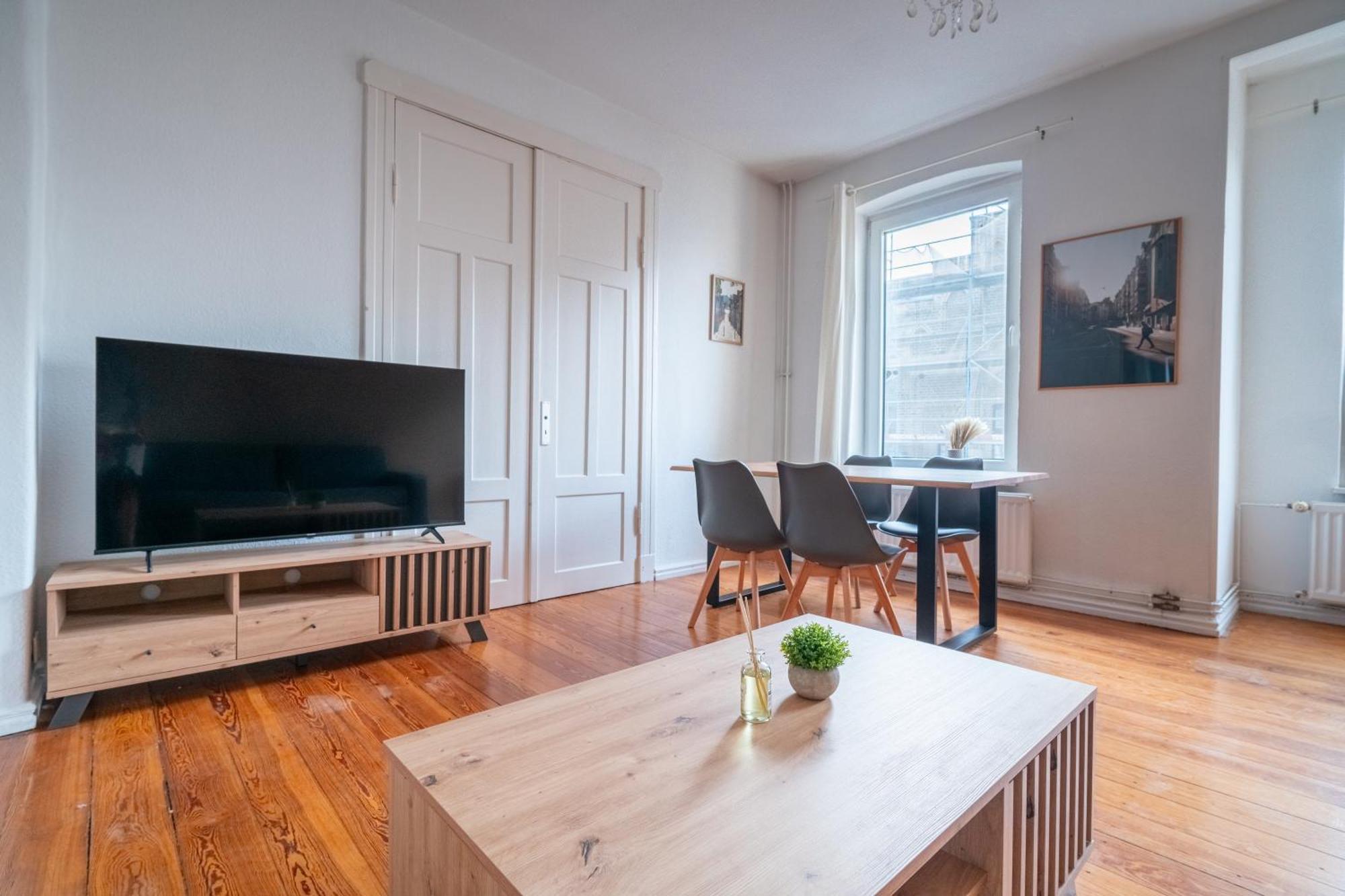 Grosses Apartment Mit 2 Balkonen Zentral Am Nordertor Flensburg Dış mekan fotoğraf